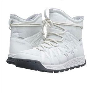 New balance BW2000V1 fresh foam walking shoe/ boot sz 11